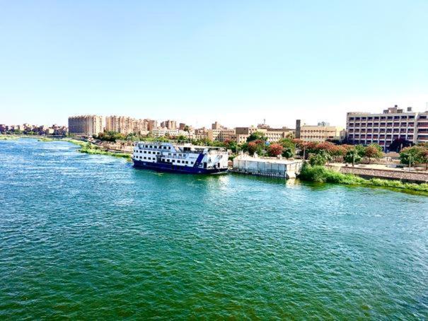 Hotel Ship Queen Isis Elminya Al Minya Exterior photo